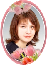 Овальный женский портрет с цветами