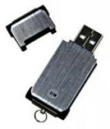 Чёрная USB-флешка со снятым колпачком